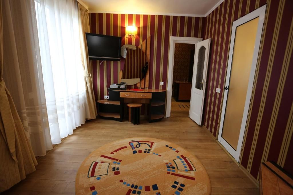 Гостевой дом Casa Adria Тыргу-Муреш-44